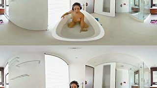 VR - 2 Girls Take A Bath - Big tits