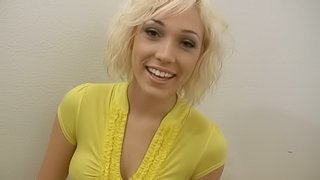 Solo Model With Natural Tits Masturbates Using Machine