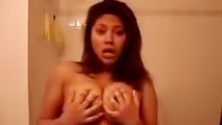 Gorgeous Latina Showing Her Hot Body In A Homemade Clip