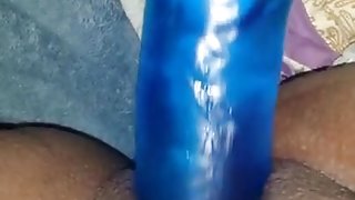 Hmoob see self pleasure paum blue vibrator