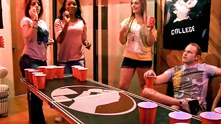 Beer Pong Honnies