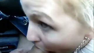 Just a nice oral quickie in my car from my playful girlfriend