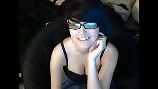 Short haired slutty emo webcam nympho exposed her pale body