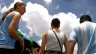Street upskirt video shows a massive juicy ass.