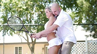 Captivating milf with sexy tan lines Brandi Love gives a blowjob on the tennis court