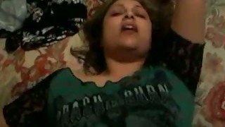 Amateur Pakistani milf wife getting fucked hard on cam