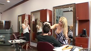 Hardcore sex in the hair salon