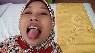 Arabian babe is getting hardcore banged in her small pussy
