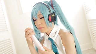 HATSUNE MIKU COSPLAY