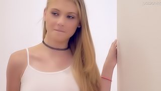 Sexy Hannah Hays gets talked into banging with a horny neighbor