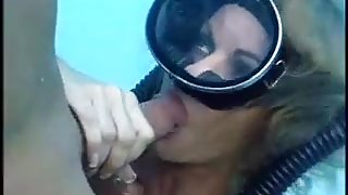 Vintage scuba blowjob 2 of 2