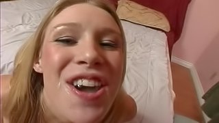 Sizzling hottie Allison Peirce gives a hot blowjob