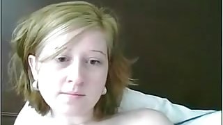 Webcam immature blessed with that perfect innie pussy