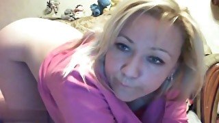 Shameless Mom - blond hair housewife webcam