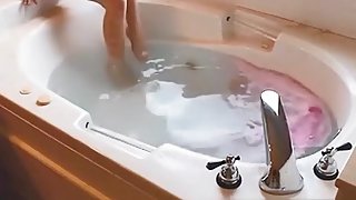 My merry dark brown girlfriend can't live without to fuck in the bath