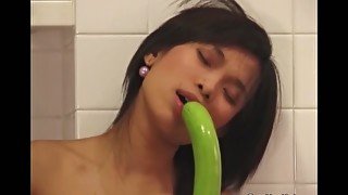 Masturbation With Horny Thai Young Sweetie With Dildo