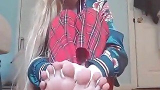 Blond Teenager Live Feet - Fetish