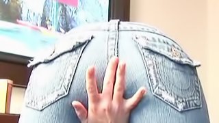 Big booty for denim fetishists