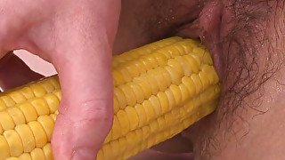 Weird pale Japanese wanker Naomi Sugawara fucks her twat with corn