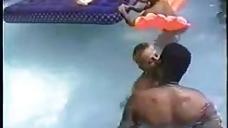 Fiesta en la piscina