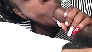 Black girl blowing dick - Homemade Sex