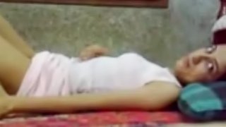 Slim and sexy Indian girl gets pounded in homemade video