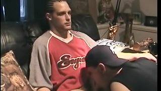 Stroking and Sucking Amateur Straight Boy Buzz