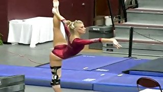 This sexy gymnast can seduce any man she likes with her big ass