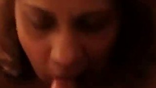 Curvy Indian mom is sucking hard cock in amateur sex video