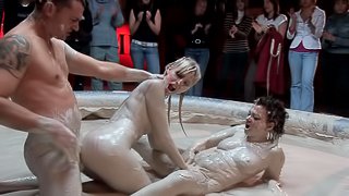 Teri Summers and Stella Delcroix enjoy a messy public shag