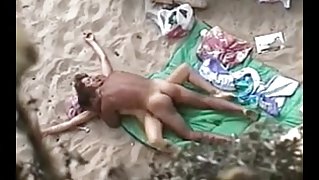 Voyeur Beach Sex vol3