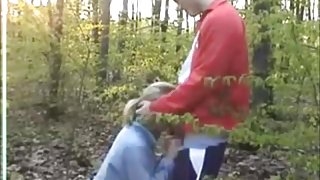 Blowjob and fuck in wood