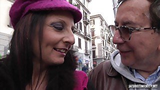 French Porn - Naples Barbara gros seins et sexe - hard fuck