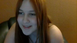 Straight haired chubby webcam girl flashes her plump belly for me