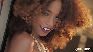 Girl with Curls_Sexy Dance - Cecilia lion
