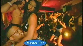 Black ebony ghetto sluts in amateur Afro Shake footage