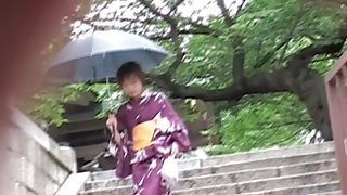 Hot girl in traditional Japanese clothing got boob sharked