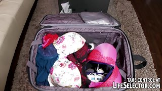 Luggage swap leads to sexy surprise