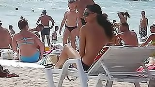 Hot beach girls
