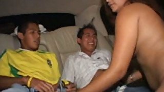 Fine ass chick gives perfect head to her BF in the backseat of a limo