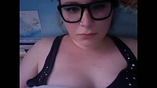 Awesome voluptuous webcam slut with big rack was teasing her slit