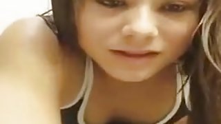 Hot Girl Streaming Live On Periscope In Underwear