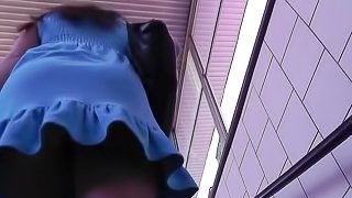 Voyeur likes filming her upskirt