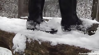 Boot Service in Winter