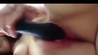 Hot girl masturbates and fucked her pussy