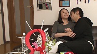 amateur asian porn - sex with hot MILF