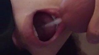 This chick loves morning sex and she loves the taste of jizz