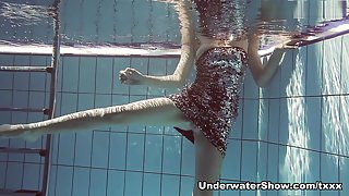 UnderwaterShow Video: Lastova