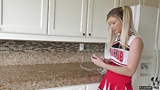 A slutty cheerleader has sex with her stepfather and that girl gives good head