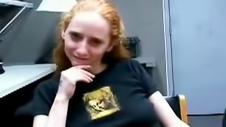 Amateur redhead fists her bumhole and gives a hot blowjob